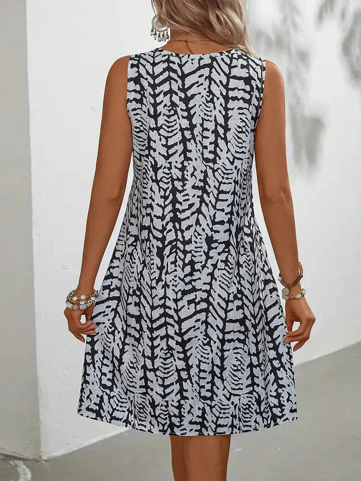Women's Relaxed Wide-Leg Mini Dress with Sleeveless Cut - photo 7