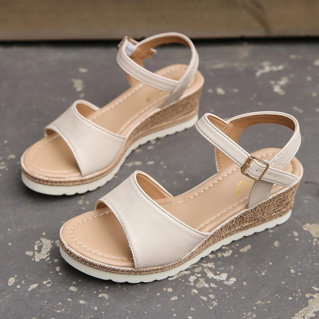 Women's Sandals in Beige - photo 5