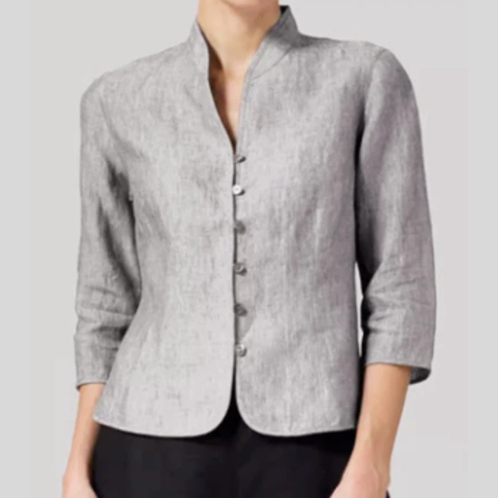 Women's Structured Fitted Blouse with a Mandarin Collar