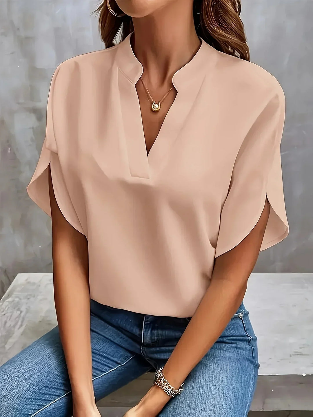 Women's Everyday Blouse with Short Sleeves