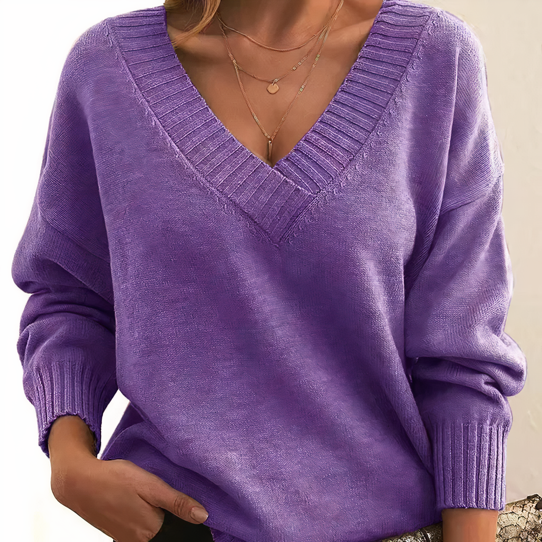 Robyn - Women's Cashmere Blend V Neck Jumper