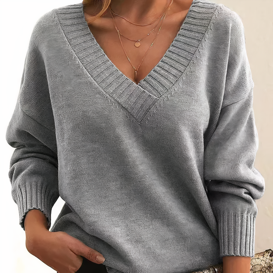 Robyn - Women's Cashmere Blend V Neck Jumper