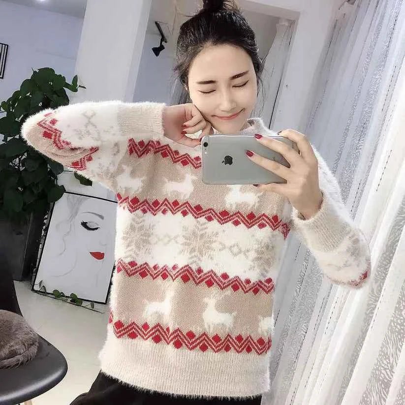 Caitlin - Women's Christmas Jumper with Festive Knit Pattern