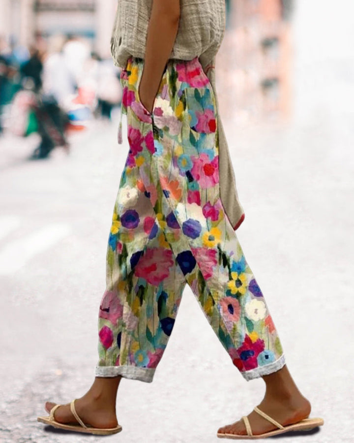 Women's Floral Print Trousers with a Relaxed Leg