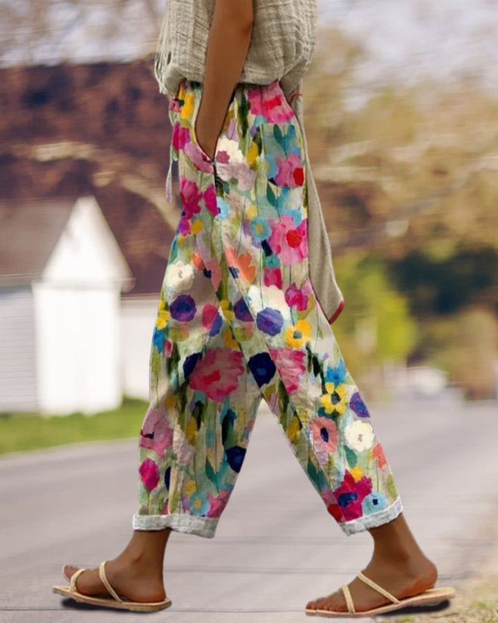 Women's Floral Print Trousers with a Relaxed Leg