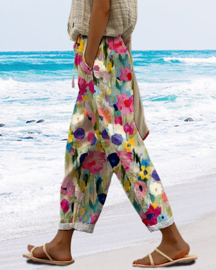 Women's Floral Print Trousers with a Relaxed Leg