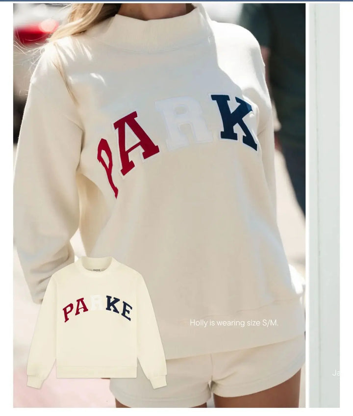Women's Oversized Graphic Jumper with Long Sleeves