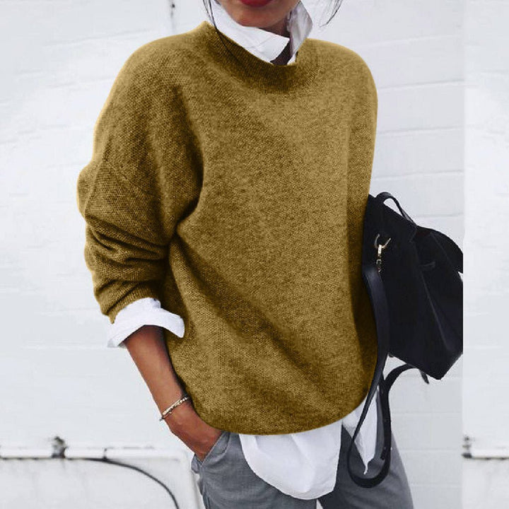 Women's Relaxed Crew Neck Jumper in Soft Knit - photo 5