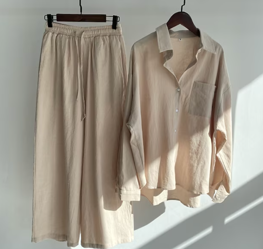 Women's Relaxed Flowing Two-Piece Set with an Elastic Waist
