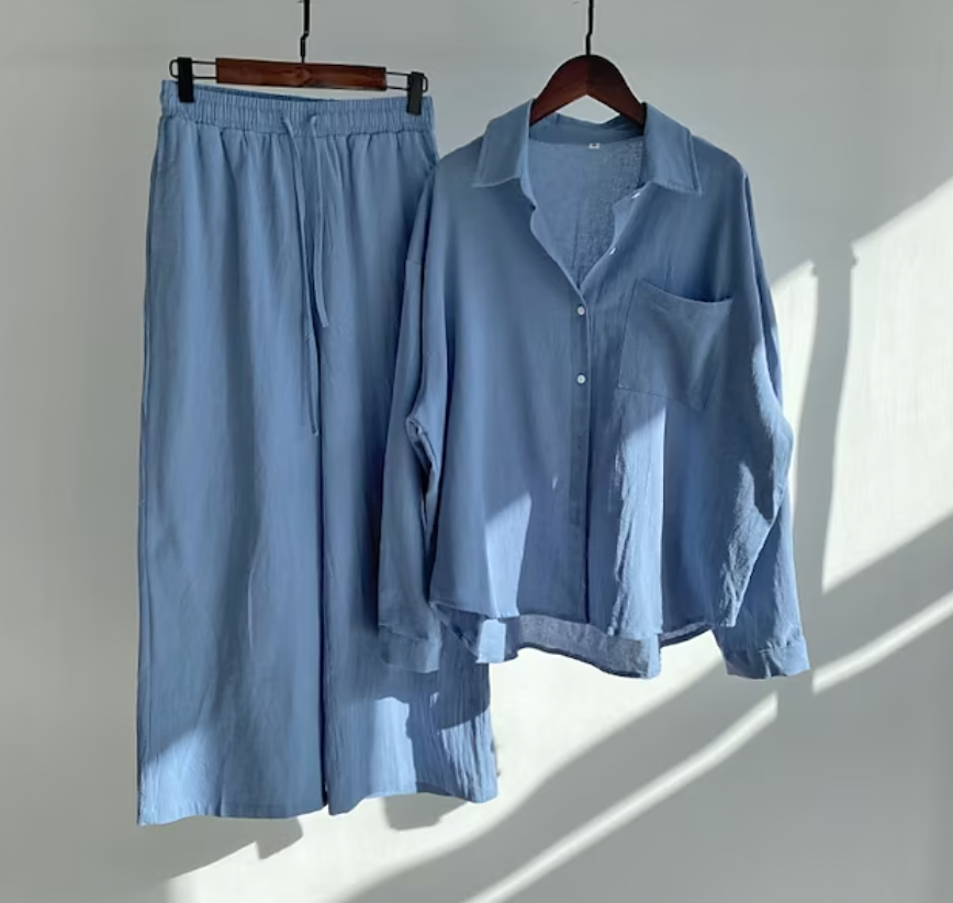 Women's Relaxed Flowing Two-Piece Set with an Elastic Waist