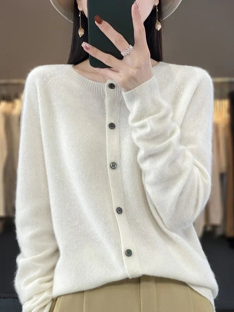 Women's Round Neck Cardigan in Soft Knit - photo 3