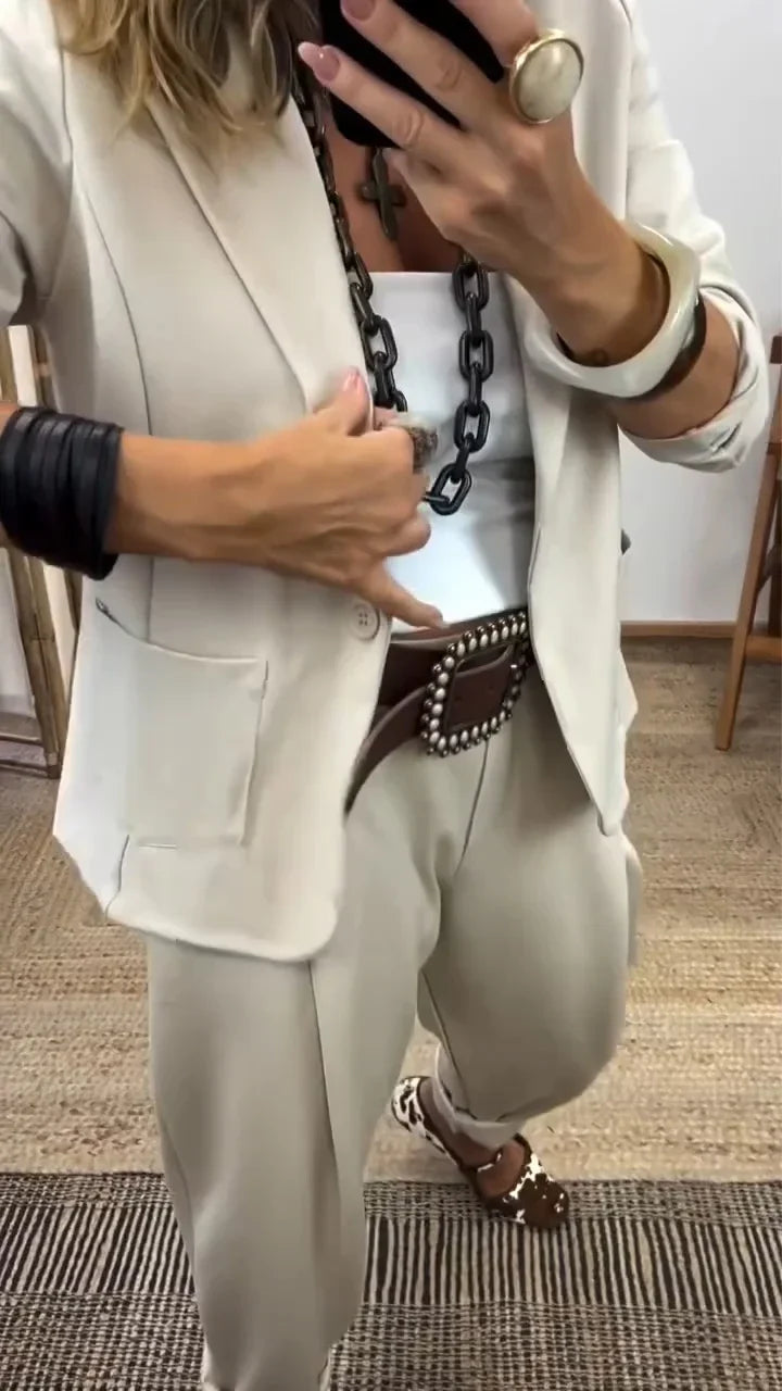 Women's Two-Piece Blazer and Trouser Set - photo 4